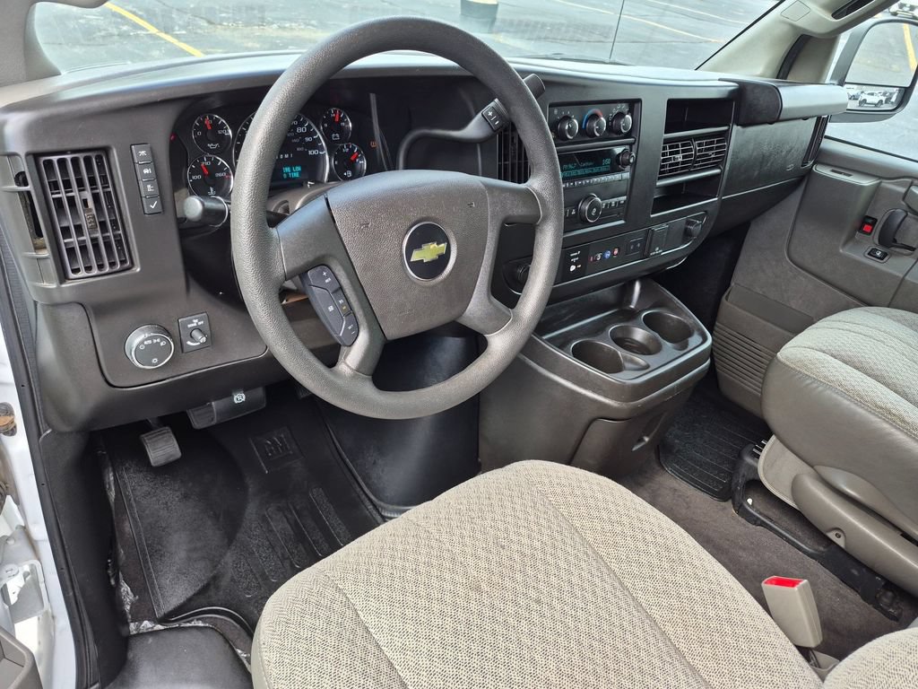 Used 2024 Chevrolet Express 3500 LT w/ LT Preferred Equipment Group RWD image 10