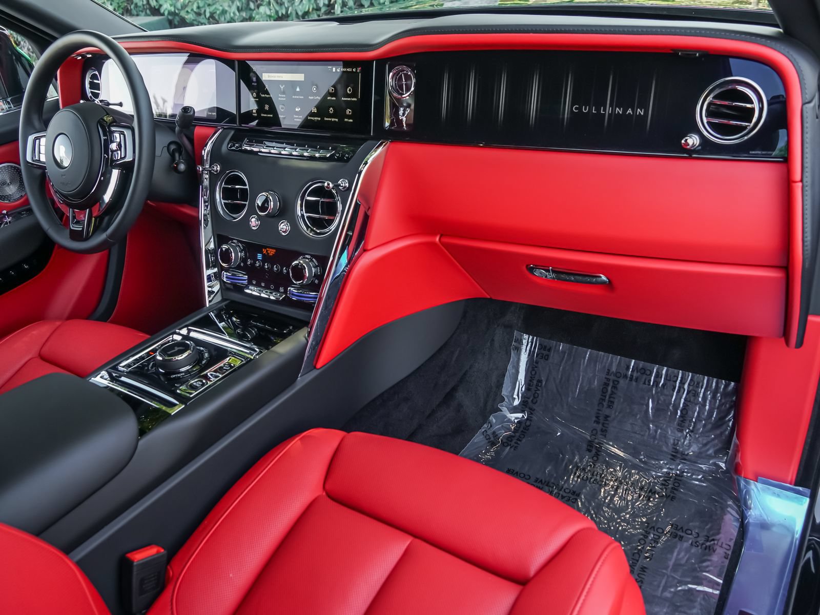 New 2026 Rolls-Royce Cullinan AWD/4WD image 2