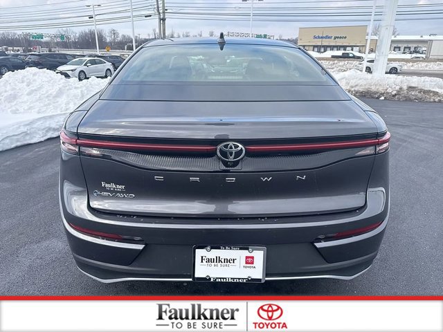 Certified 2024 Toyota Crown XLE image 6