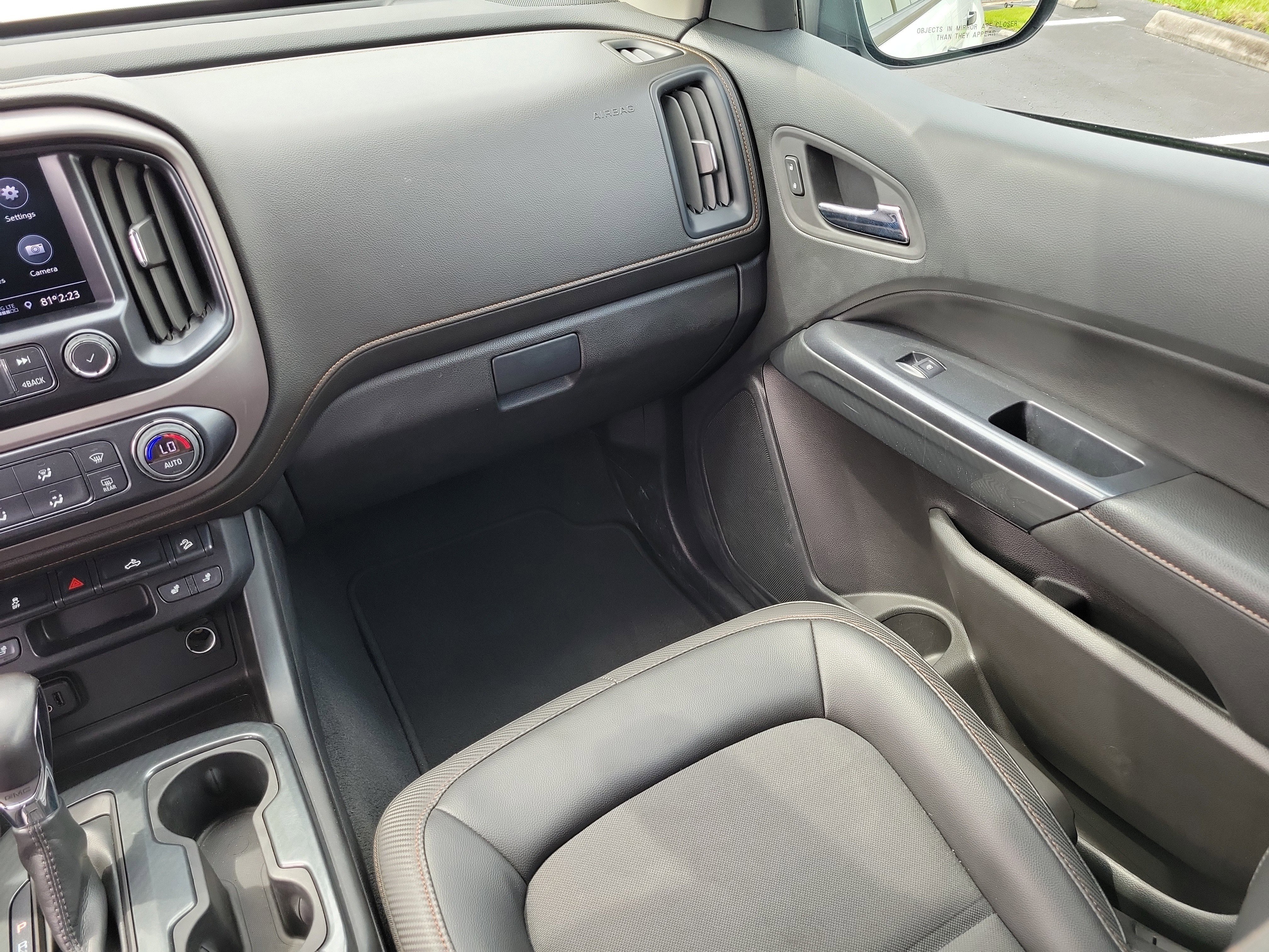 Used 2022 GMC Canyon AT4 image 19