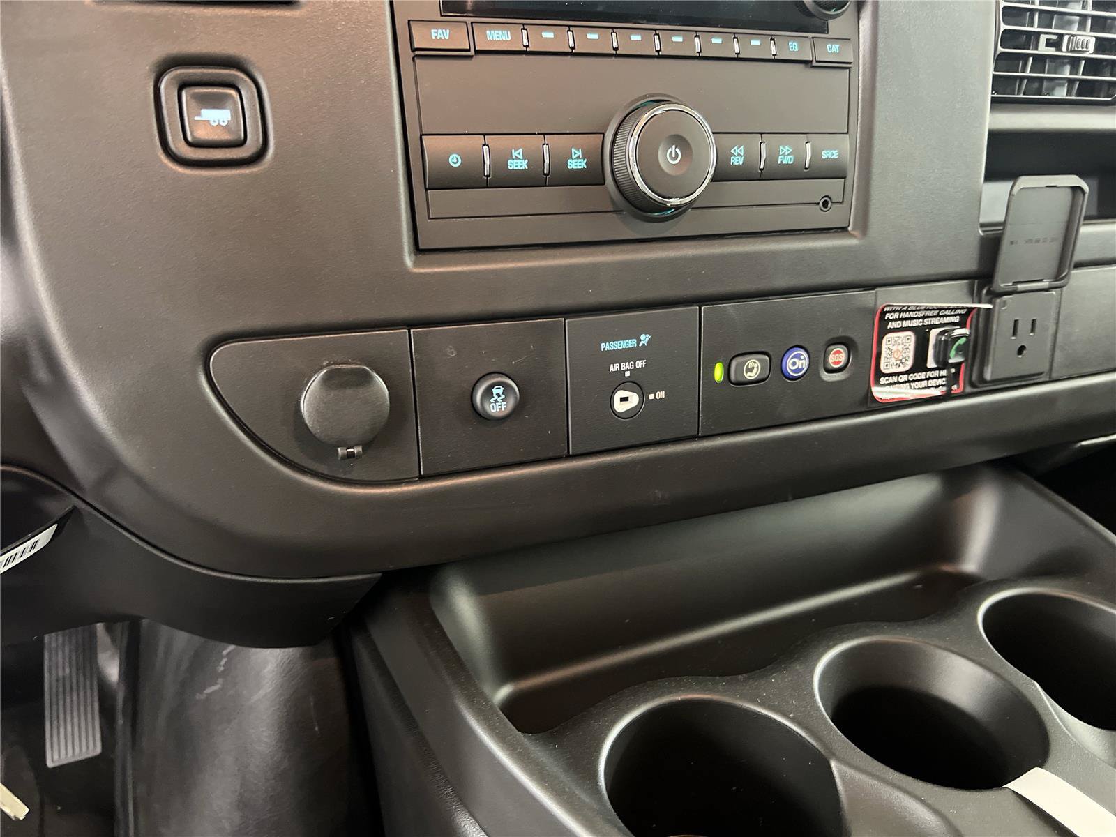 New 2025 GMC Savana 2500 w/ Driver Convenience Package RWD image 22