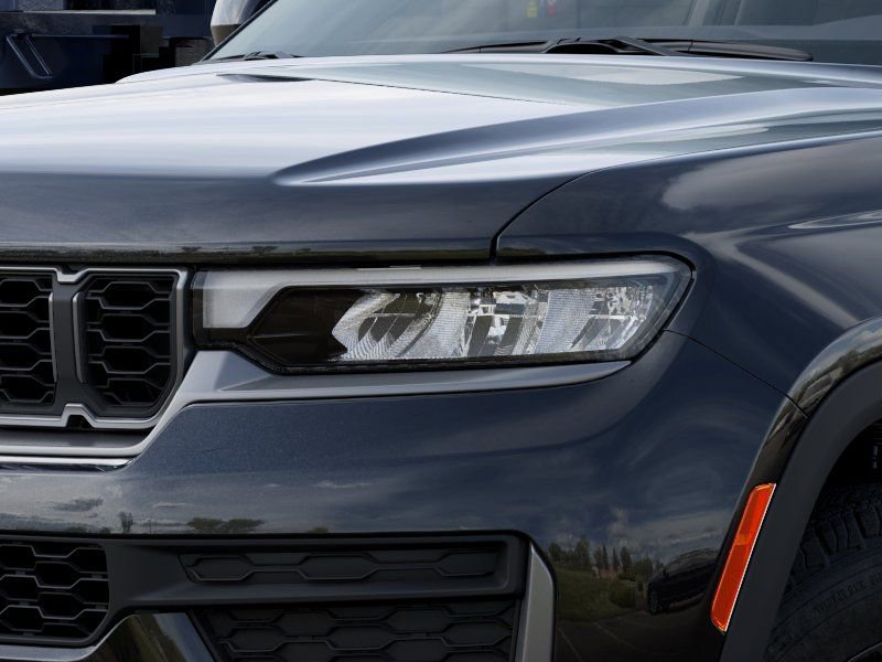 New 2026 Jeep Grand Cherokee Altitude AWD/4WD image 10