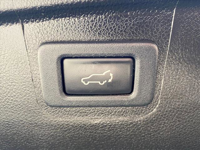 Used 2018 Subaru Outback 3.6R Limited AWD/4WD image 8