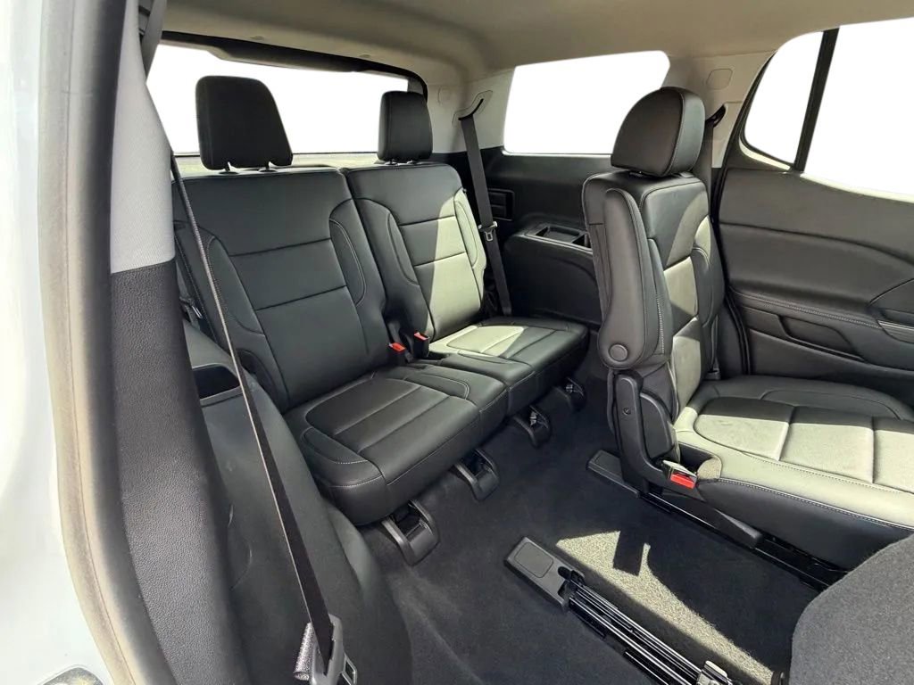 Used 2022 GMC Acadia SLT AWD/4WD image 32