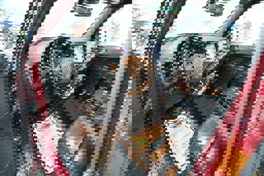 Used 2024 Dodge Durango GT image 16