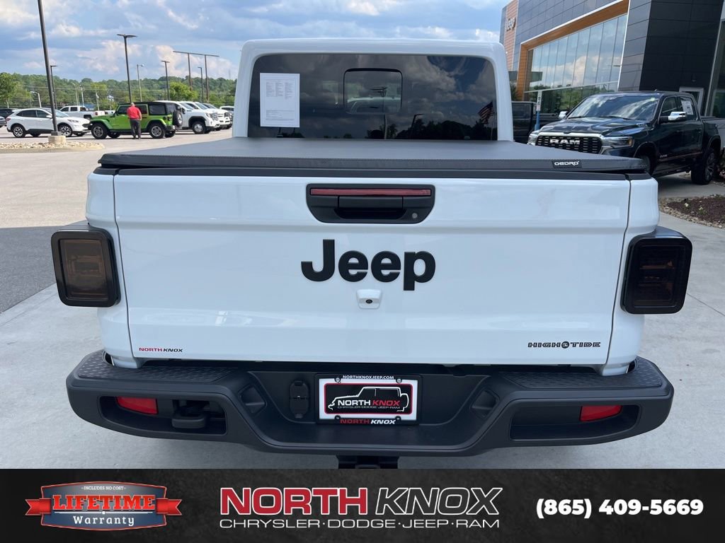 Used 2025 Jeep Gladiator Sport AWD/4WD image 17