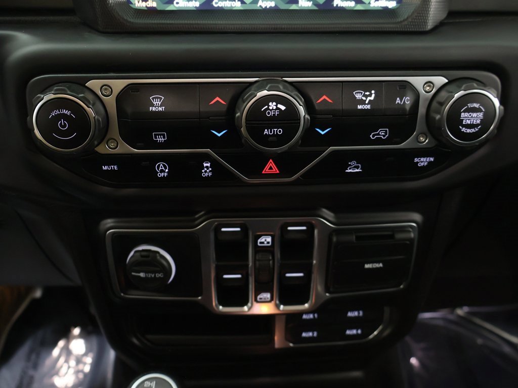 Used 2021 Jeep Wrangler Unlimited Sahara w/ Uconnect 4C Nav & Sound Group image 43