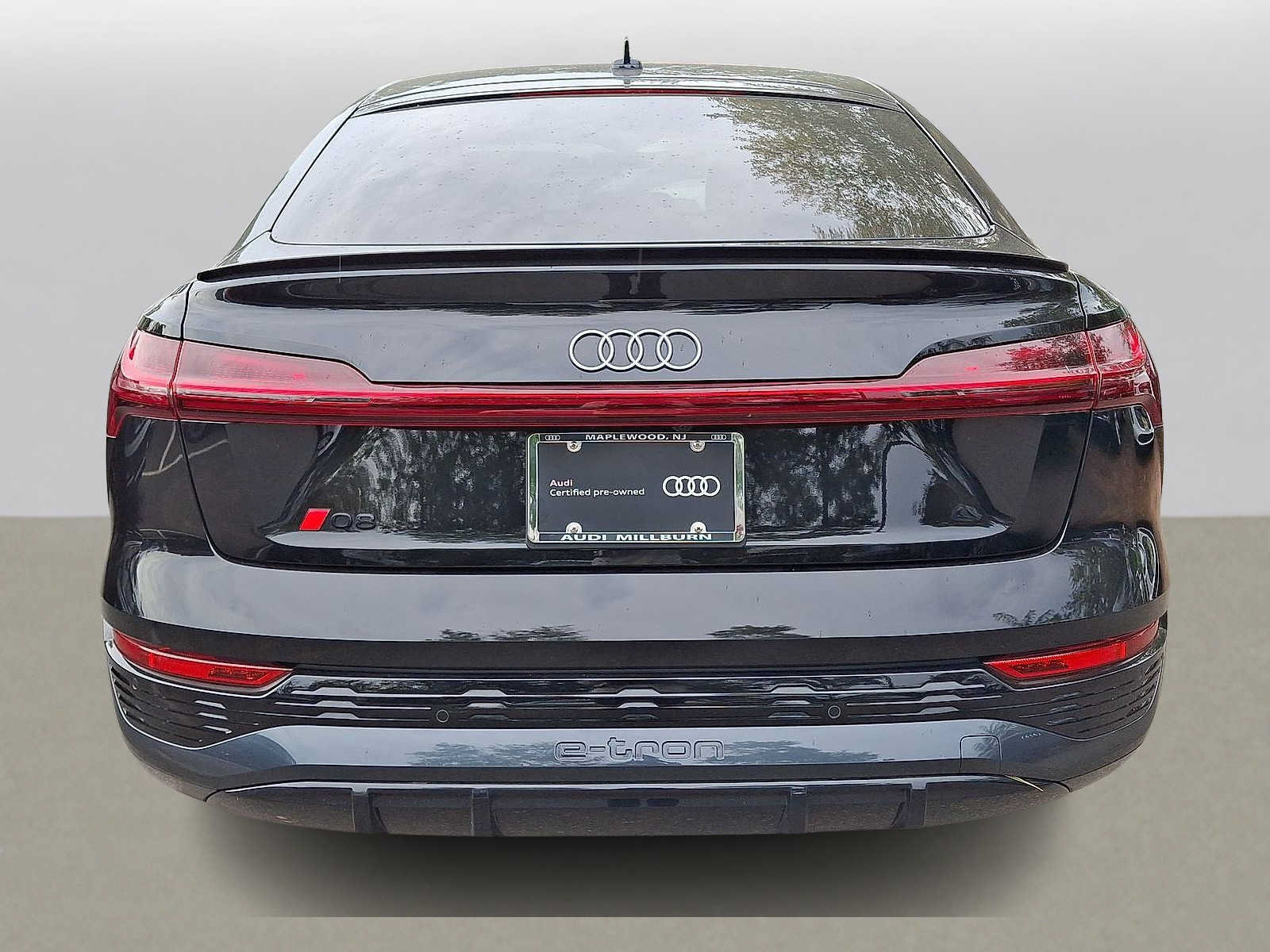 Certified 2024 Audi Q8 e-tron Prestige AWD/4WD image 29
