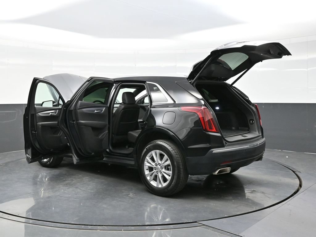 Certified 2025 Cadillac XT5 Luxury w/ LPO, Floor Liner Package AWD/4WD image 48