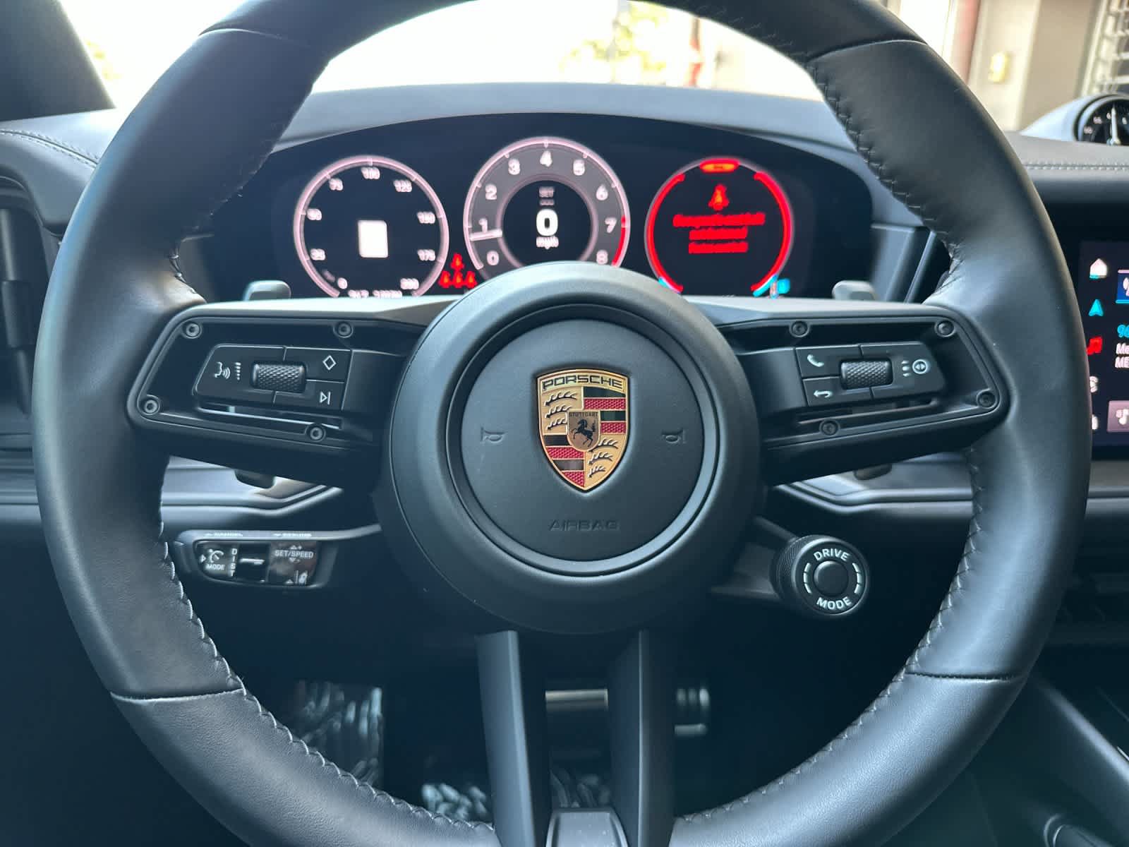 Used 2025 Porsche Cayenne GTS AWD/4WD image 24
