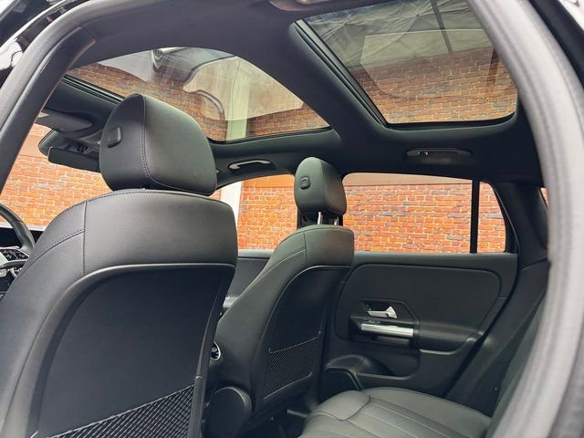 Certified 2024 Mercedes-Benz GLA 250 4MATIC image 3