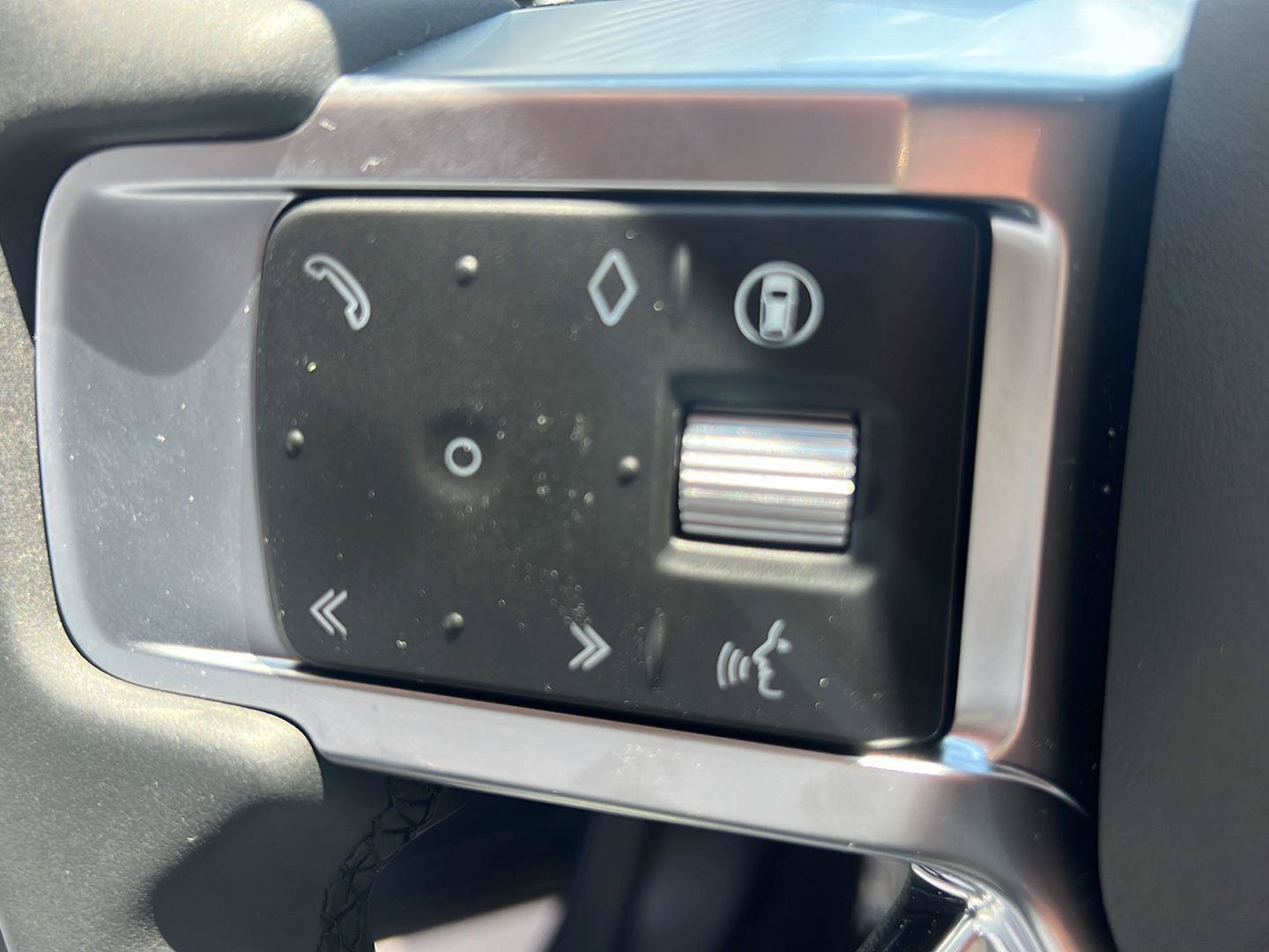 New 2026 Land Rover Discovery S AWD/4WD image 13