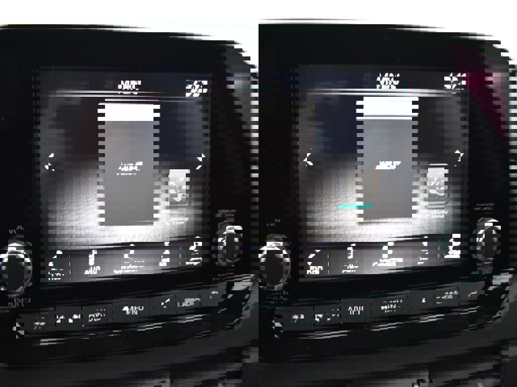 New 2025 Nissan Pathfinder S image 23