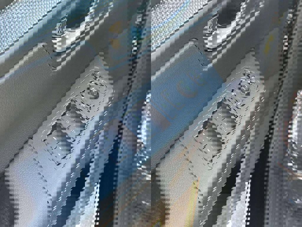 Used 2023 Honda CR-V Sport image 17