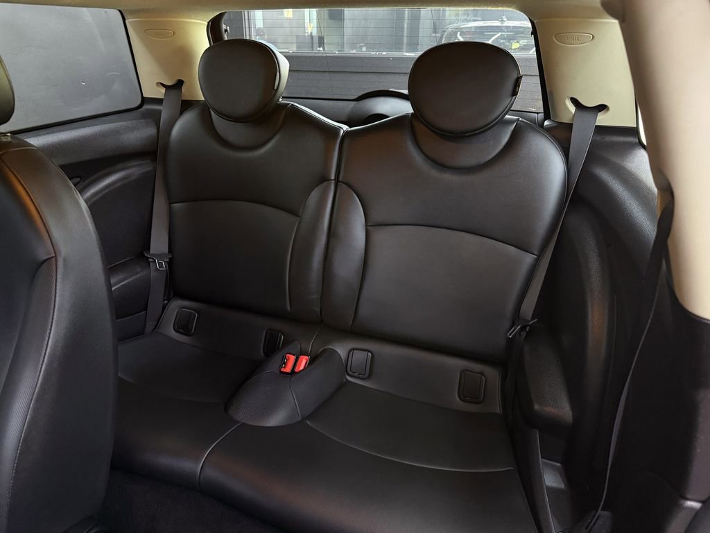 Used 2013 MINI Cooper Hardtop FWD image 16