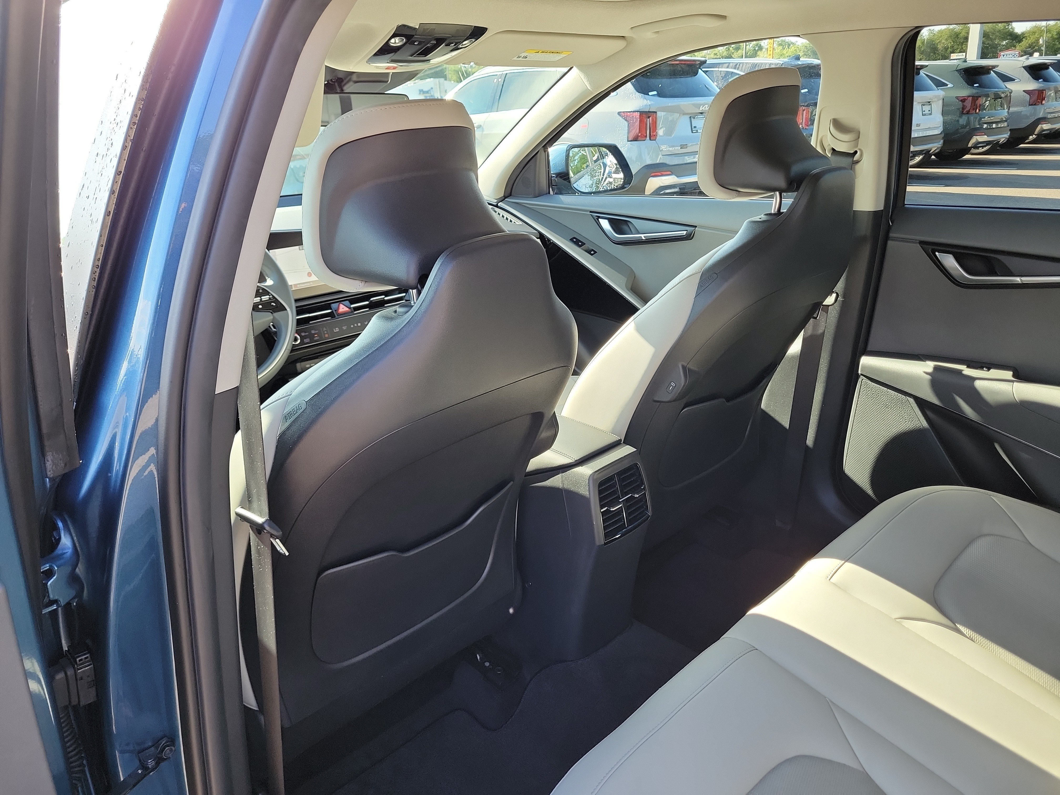 Certified 2023 Kia Niro EX Touring FWD image 16