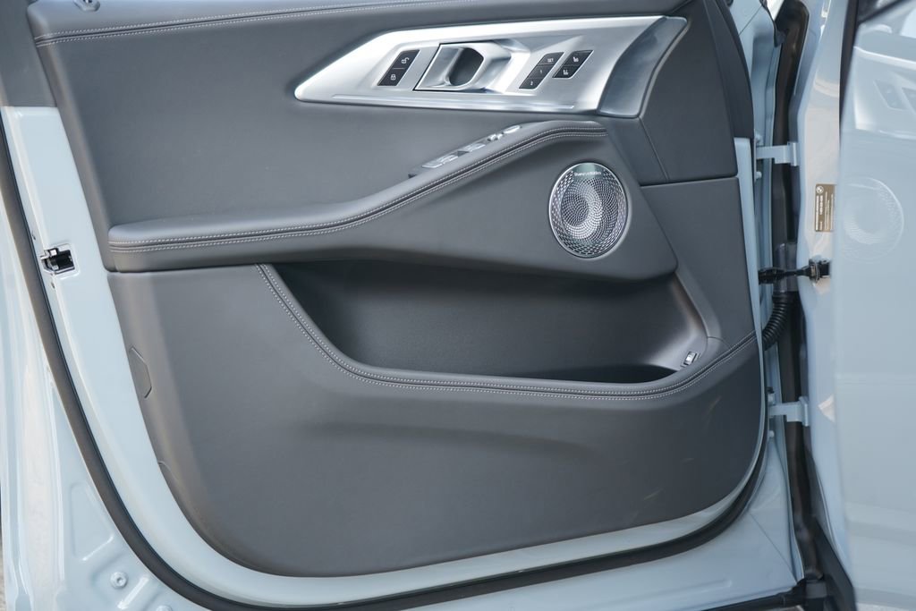 New 2026 BMW XM Label Red w/ M Driver's Package image 9