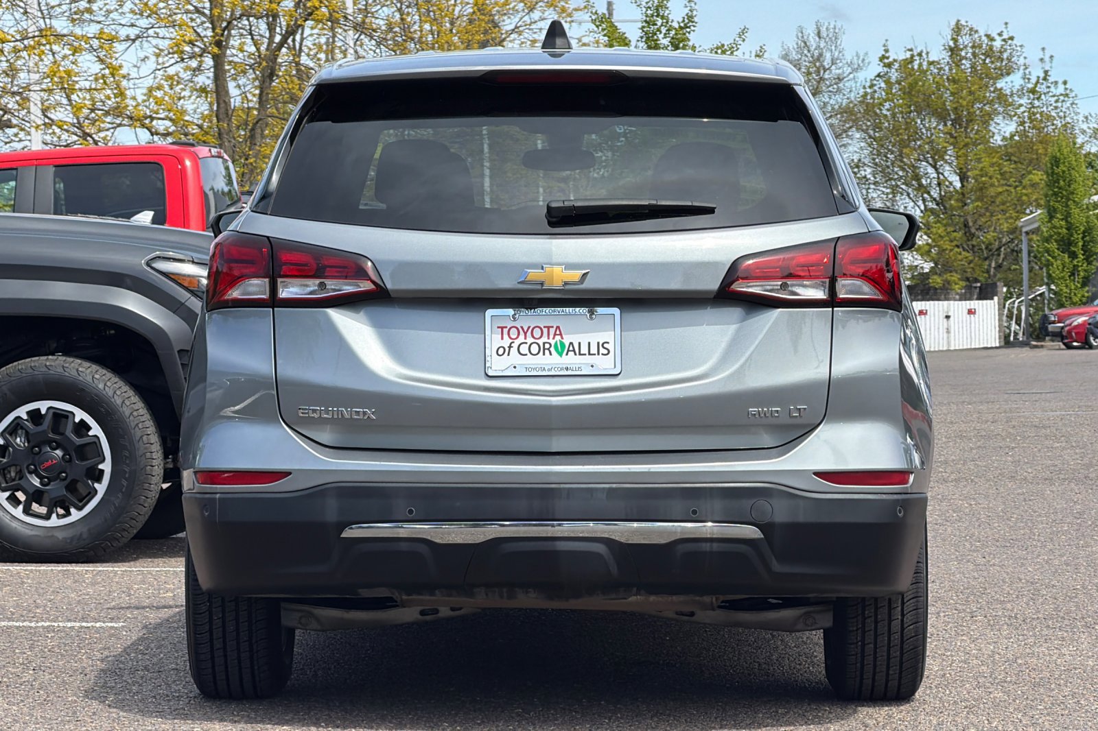 Used 2024 Chevrolet Equinox LT AWD/4WD image 5