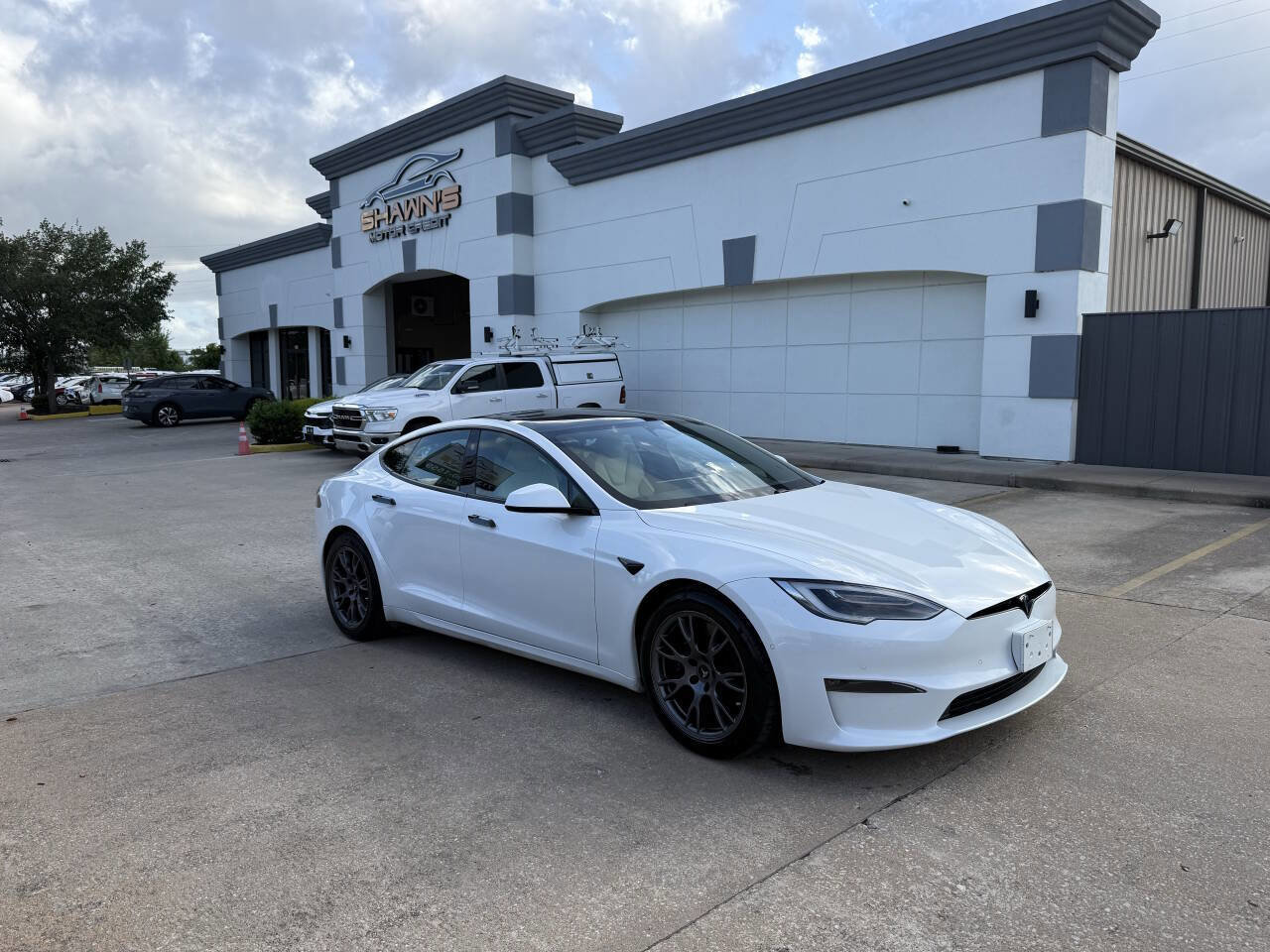 Used 2021 Tesla Model S Plaid AWD/4WD image 2
