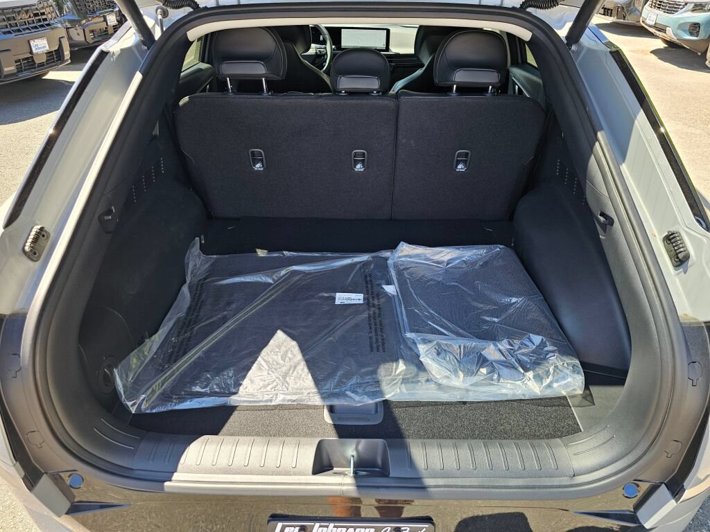 New 2026 Kia EV6 Wind AWD/4WD image 22