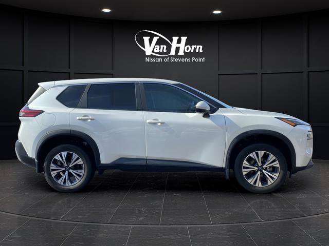 Used 2023 Nissan Rogue SV image 2