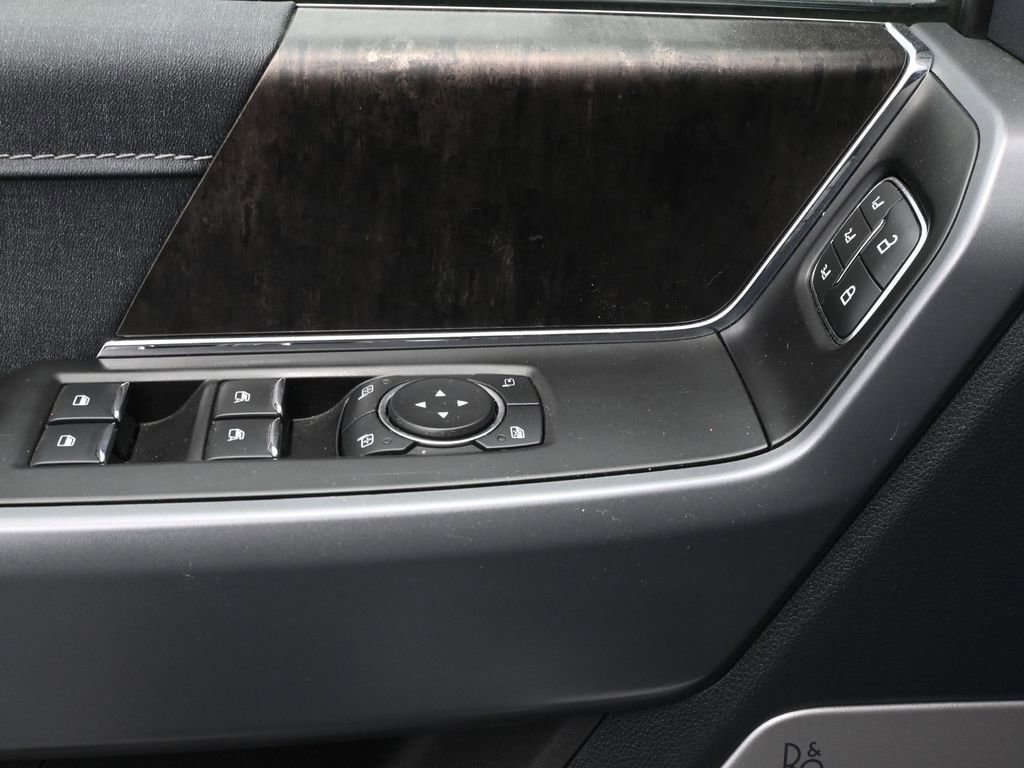 Used 2022 Ford F150 Lariat w/ Equipment Group 501A Mid image 17