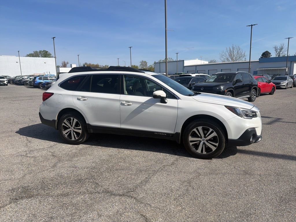 Used 2019 Subaru Outback 2.5i Limited image 9