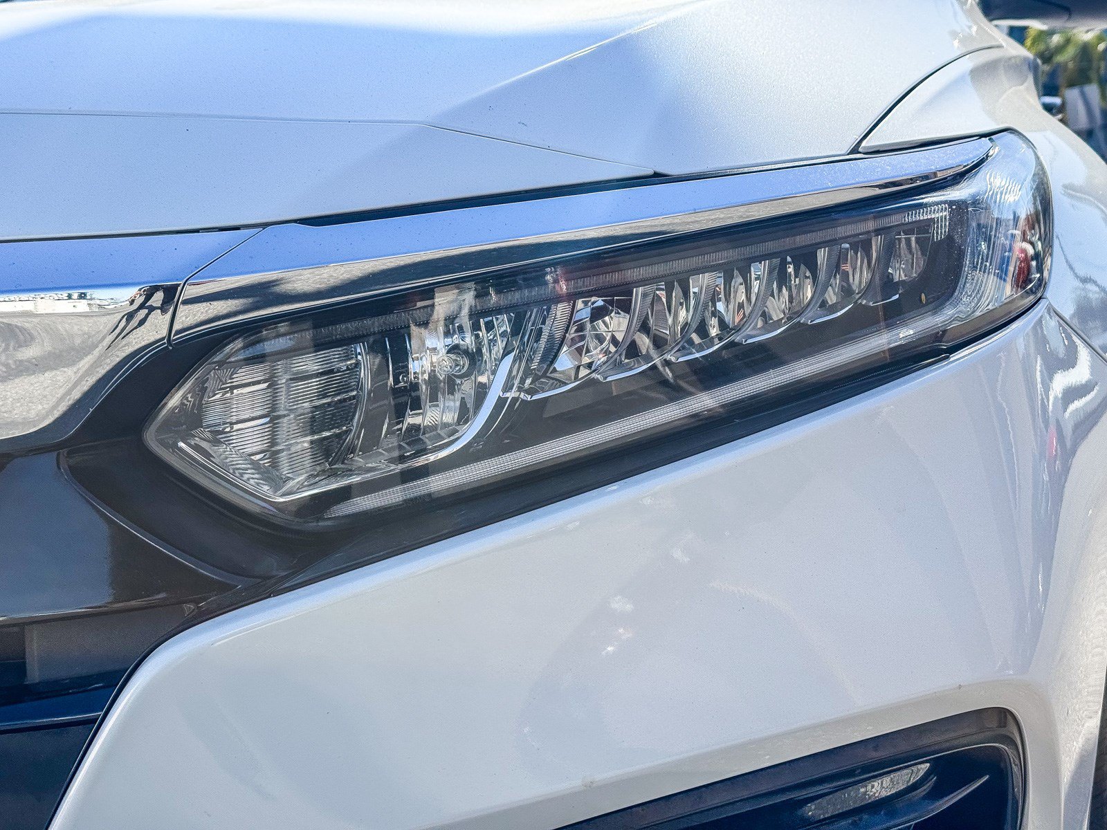Used 2018 Honda Accord EX image 6