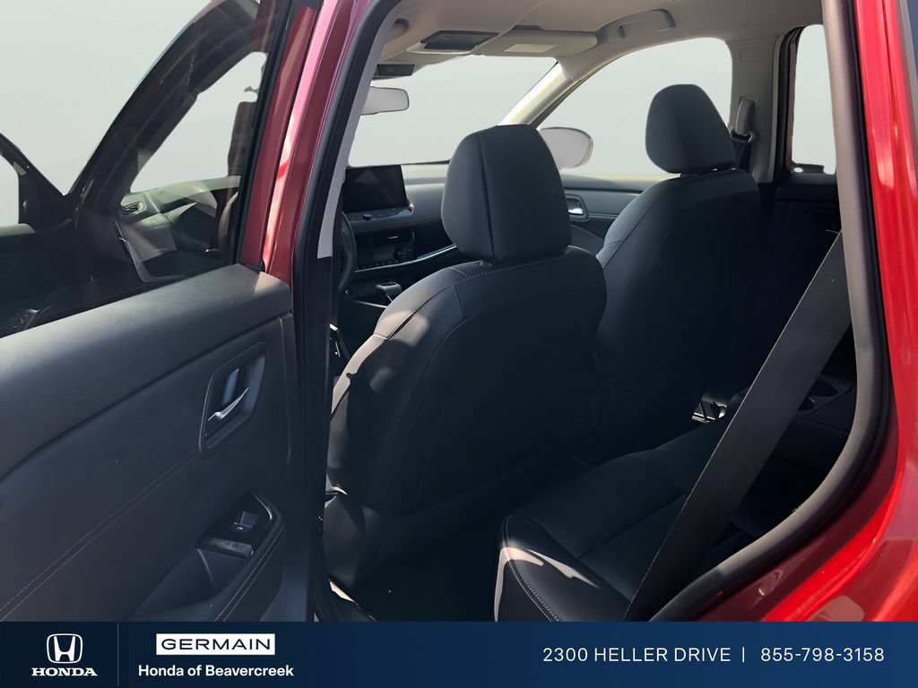Used 2025 Nissan Rogue SL AWD/4WD image 6