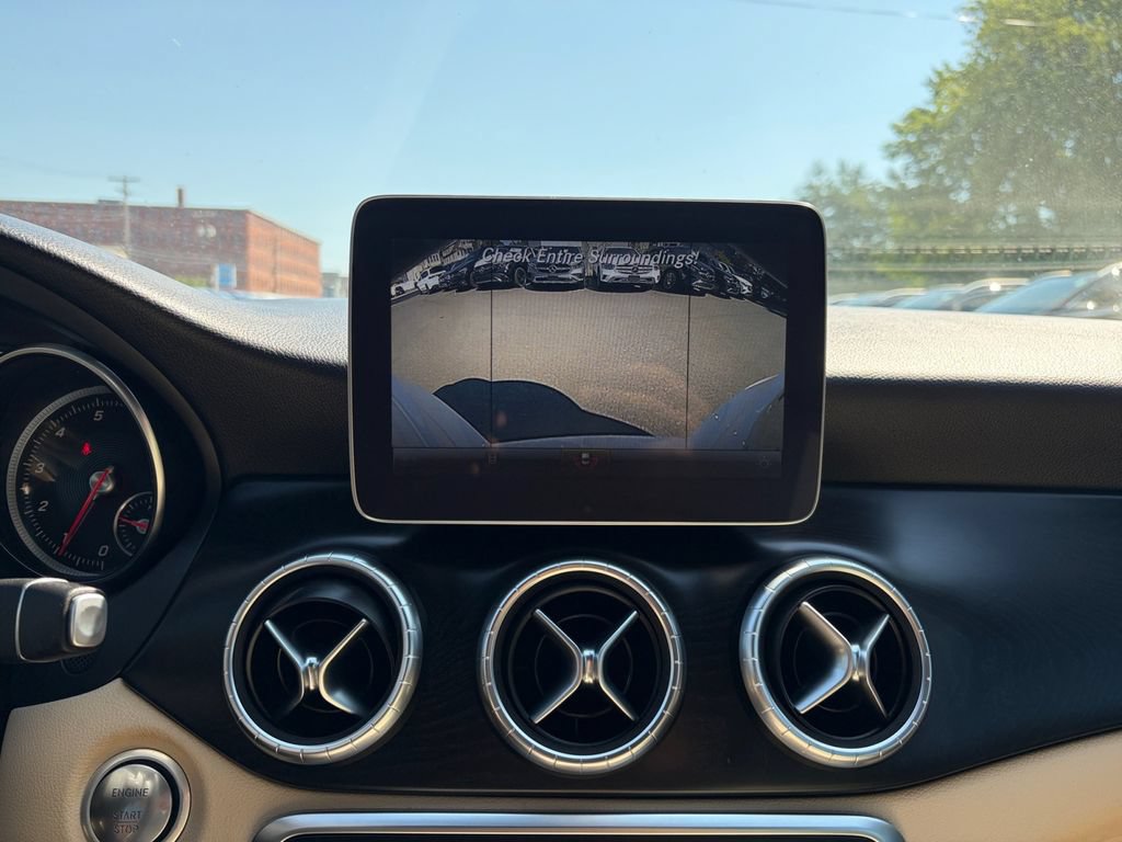 Used 2019 Mercedes-Benz CLA 250 image 24