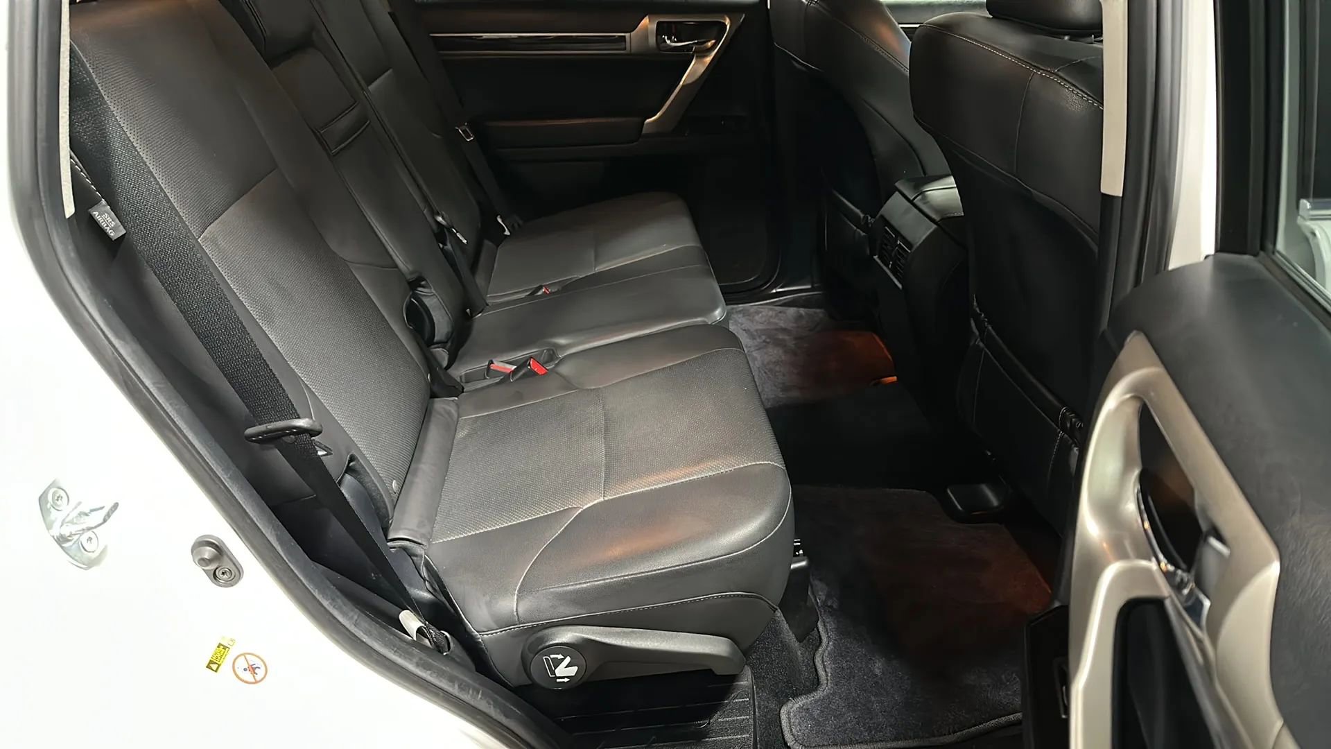 Used 2014 Lexus GX 460 image 16