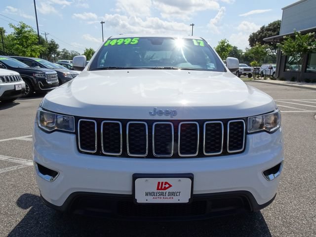 Used 2017 Jeep Grand Cherokee Laredo w/ Quick Order Package 23E AWD/4WD image 9