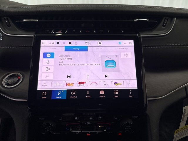New 2025 Jeep Grand Cherokee Limited w/ Luxury Tech Group II image 21