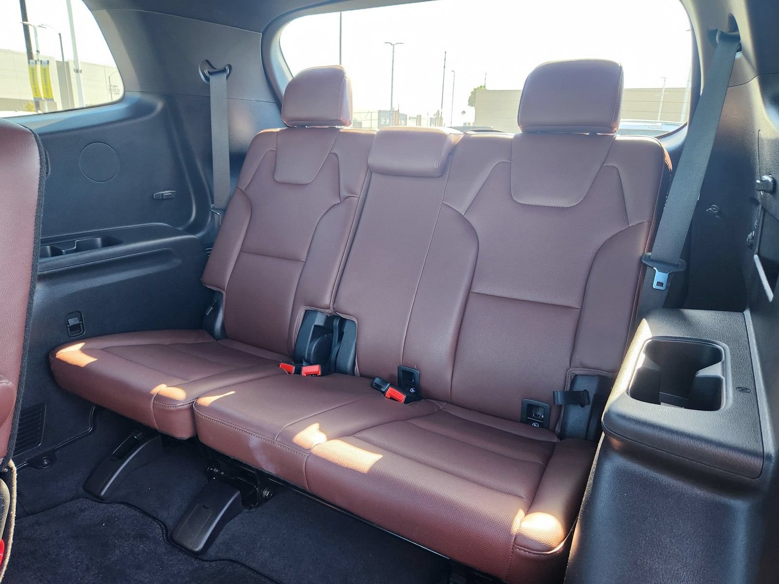 Used 2023 Kia Telluride EX w/ EX Captain's Chair Package AWD/4WD image 14
