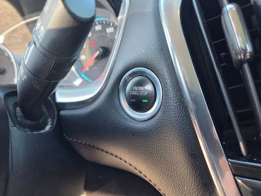 Used 2018 Chevrolet Traverse LT image 30