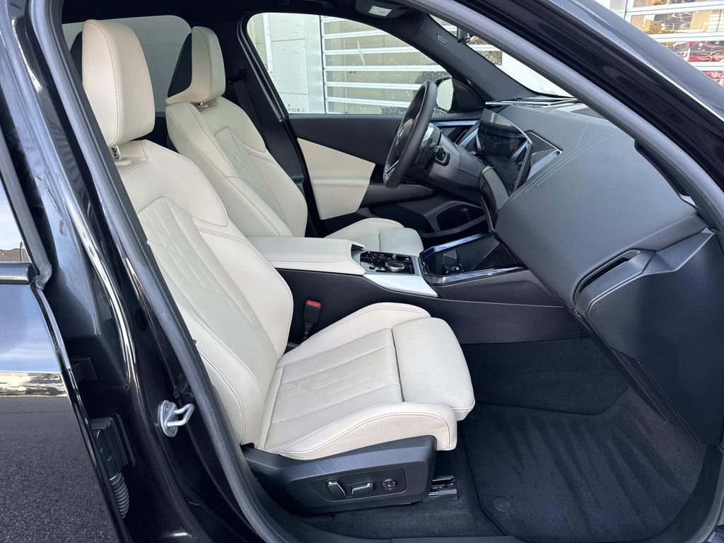 Used 2025 BMW X3 xDrive30i w/ M Sport Package image 10