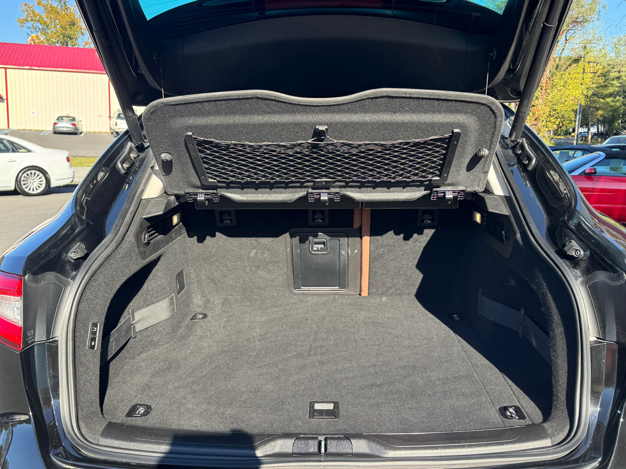 Used 2017 Maserati Levante image 14