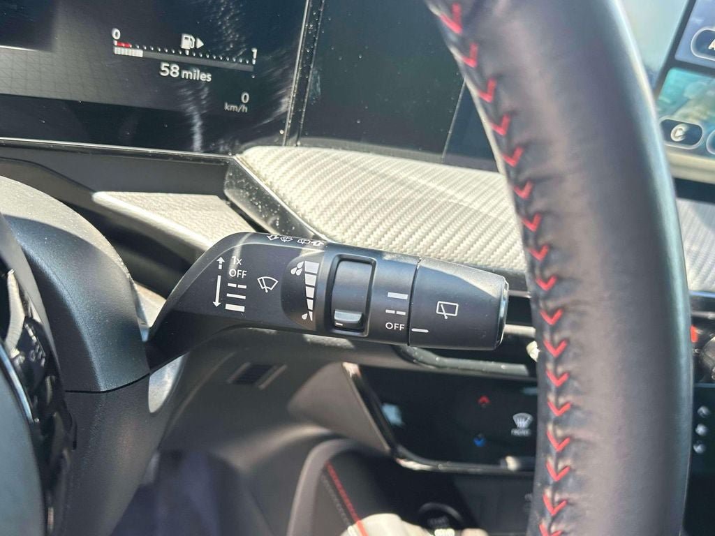 Used 2025 Nissan Kicks SR w/ Interior Electronics Package AWD/4WD image 23