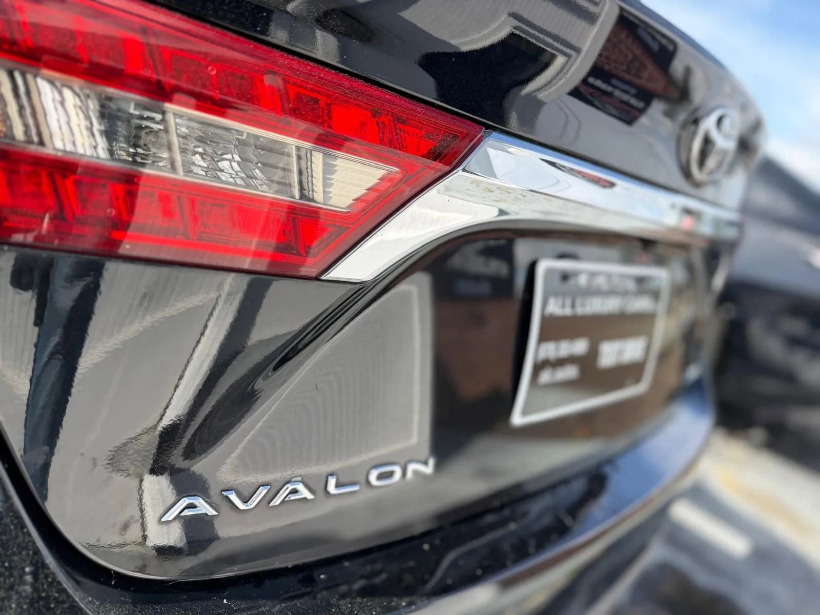 Used 2016 Toyota Avalon XLE FWD image 15