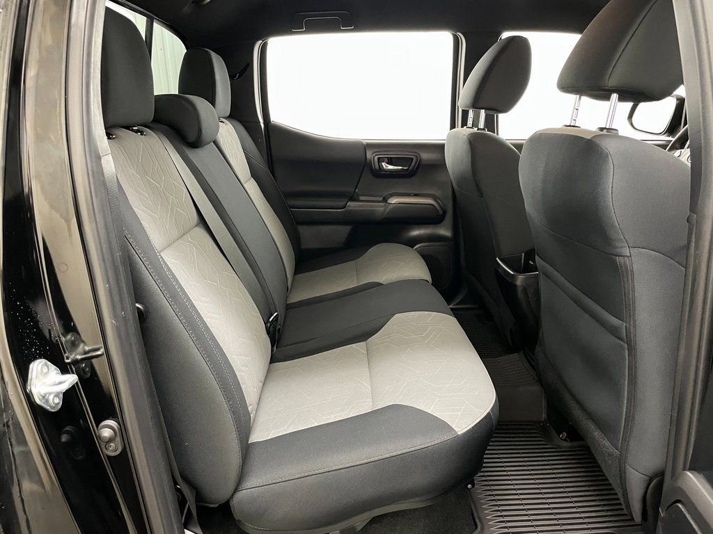 Used 2023 Toyota Tacoma TRD Sport AWD/4WD image 40
