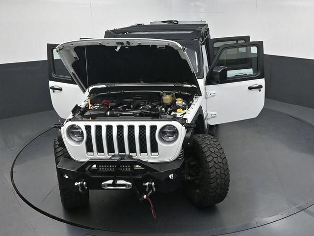 Used 2018 Jeep Wrangler Unlimited Sahara AWD/4WD image 41