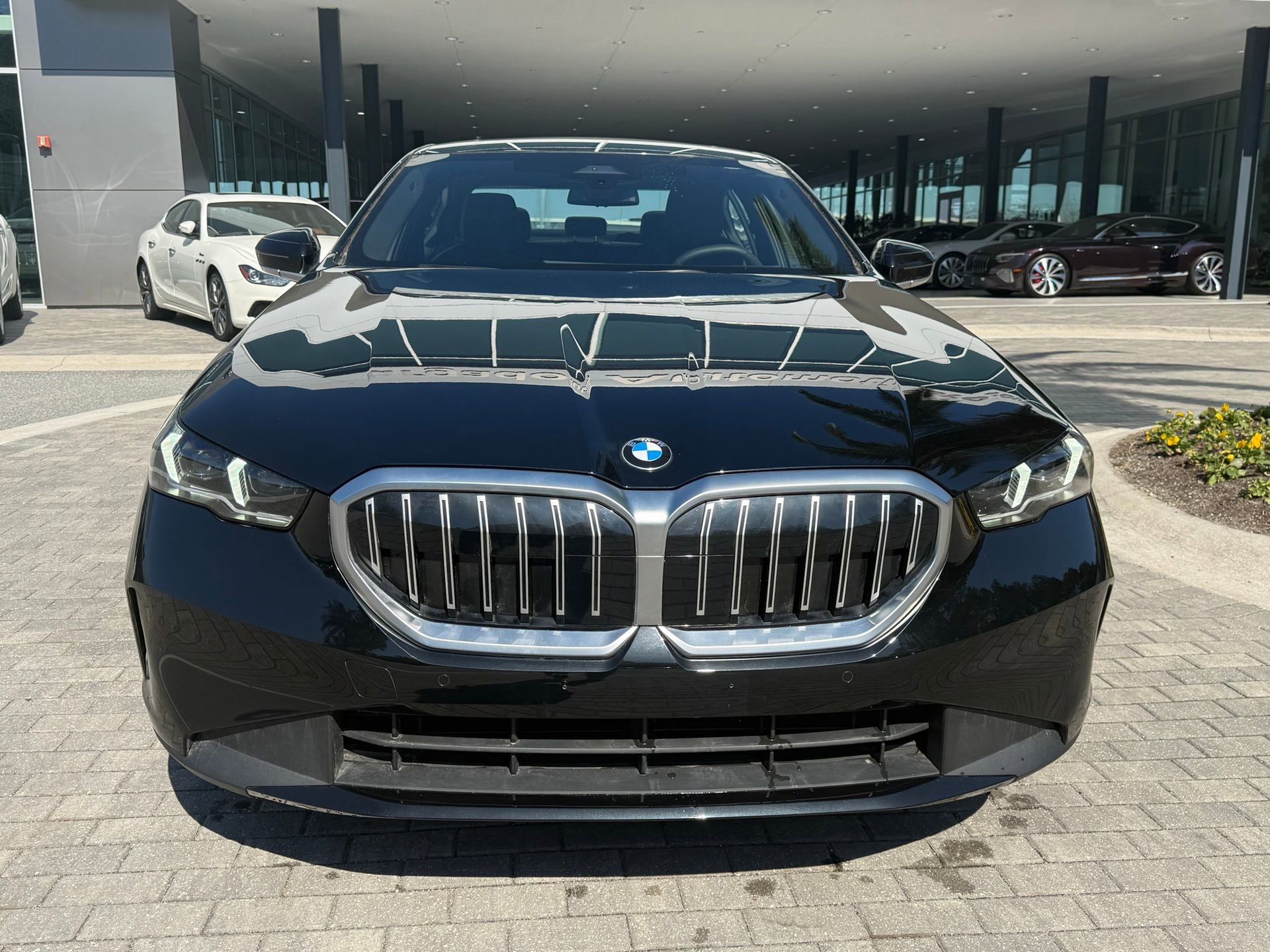 Used 2024 BMW 530i xDrive w/ Convenience Package image 8