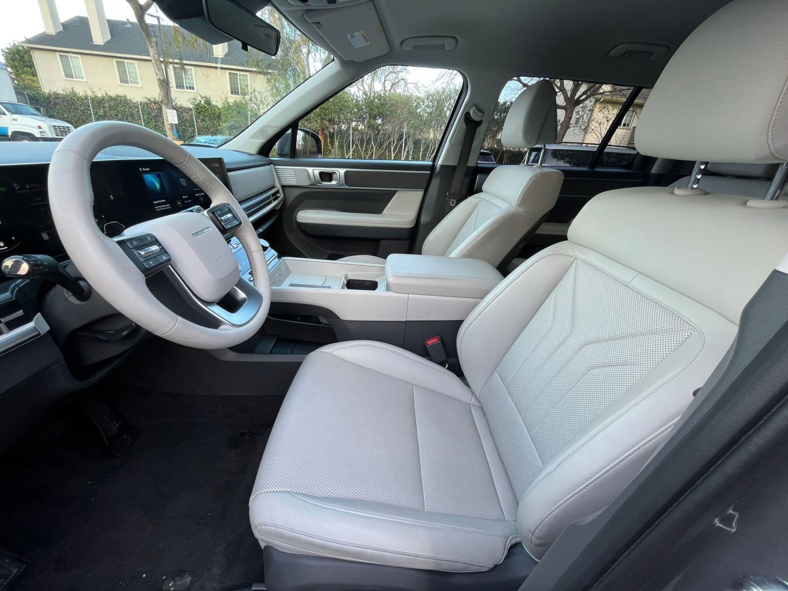 Used 2025 Hyundai Santa Fe SEL image 28