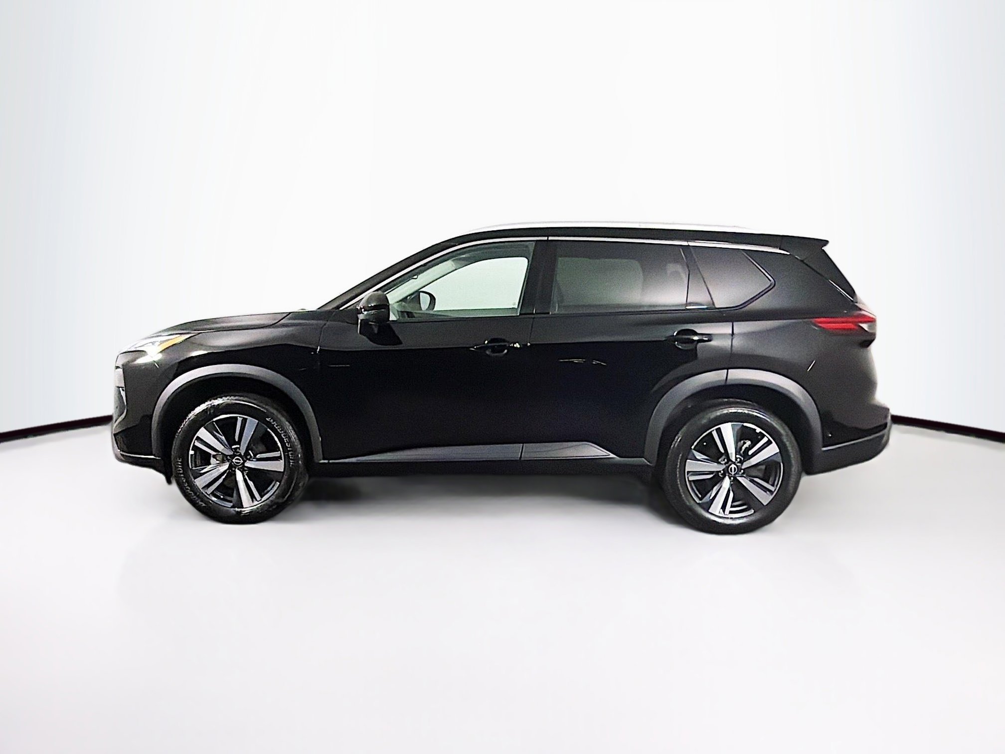 Used 2026 Nissan Rogue SL image 5