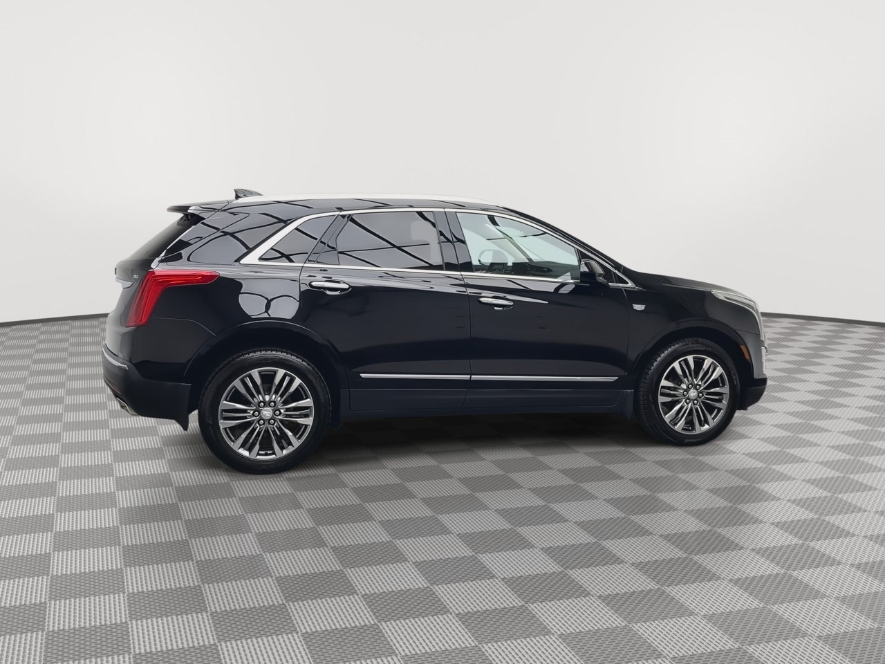 Certified 2018 Cadillac XT5 Premium Luxury AWD/4WD image 45
