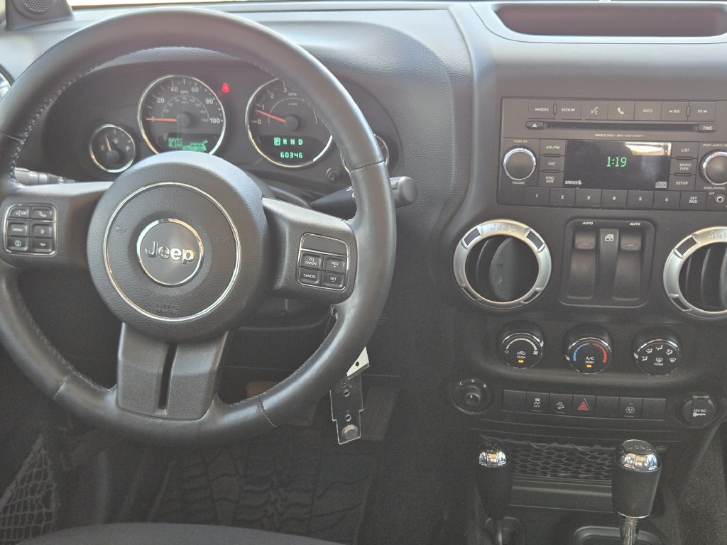 Used 2013 Jeep Wrangler Rubicon w/ PWR Convenience Group AWD/4WD image 34