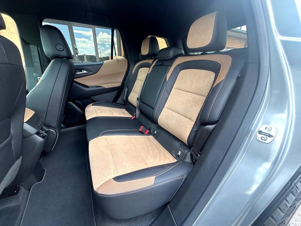 Used 2025 Chevrolet Equinox ACTIV w/ Convenience Package III image 15