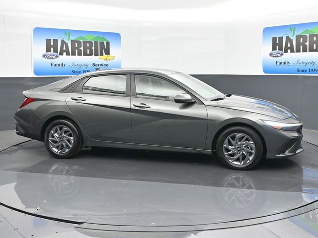 Used 2024 Hyundai Elantra SEL image 7