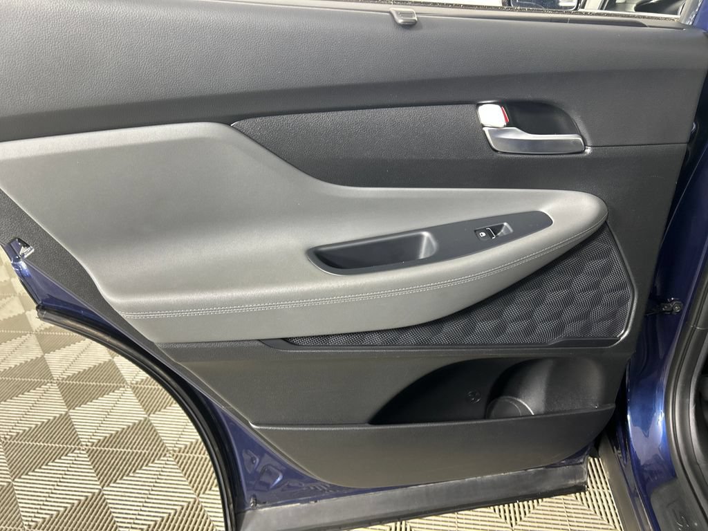 Used 2021 Hyundai Santa Fe SEL w/ Convenience Package FWD image 16