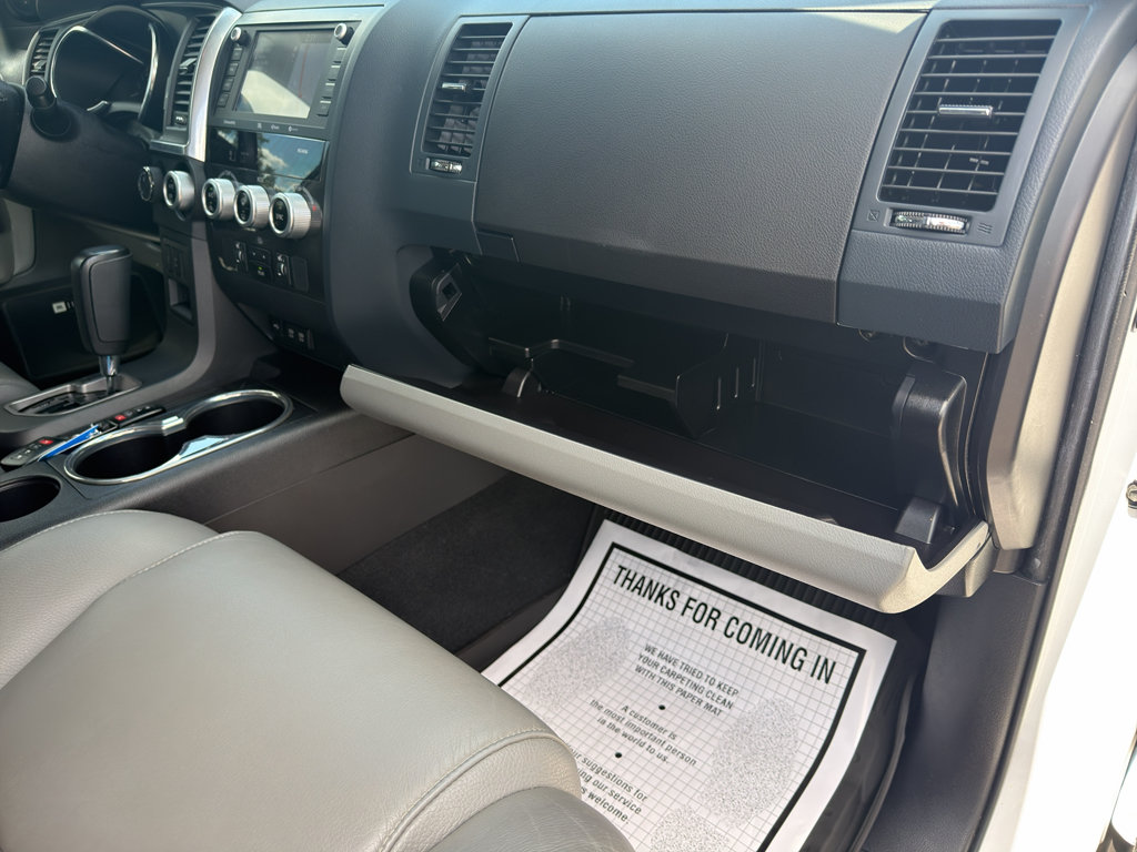 Used 2021 Toyota Sequoia Limited w/ Safety & Convenience Package AWD/4WD image 16